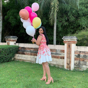 Meet your Posher, Dionicia